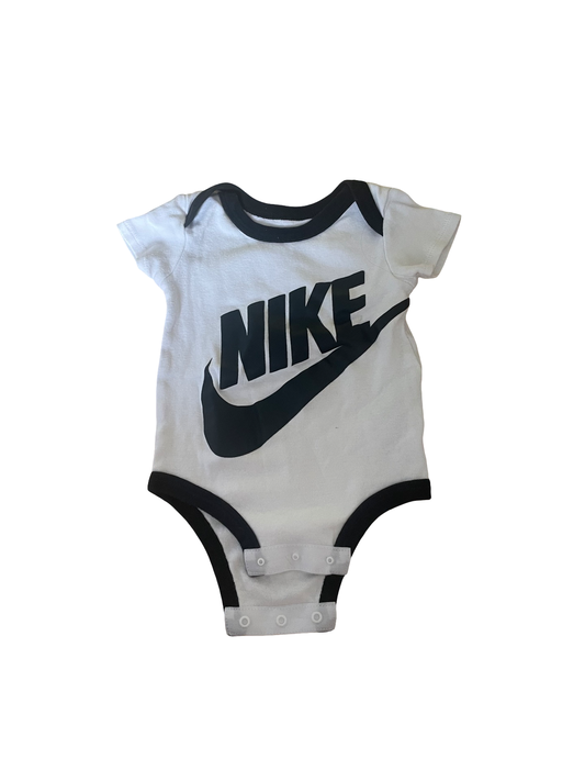 Nike samfella St.74